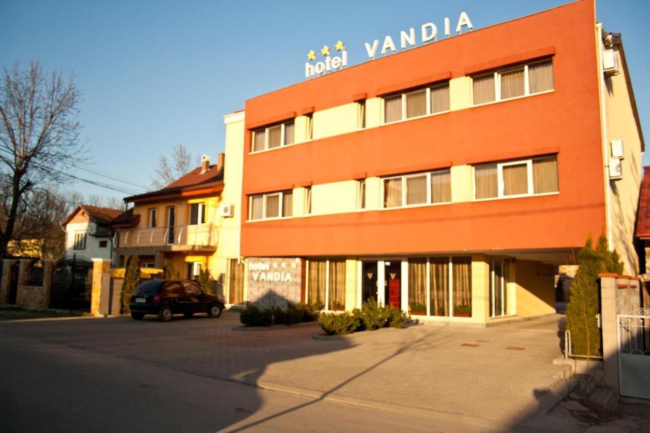 Hotel Vandia Timisoara Bagian luar foto